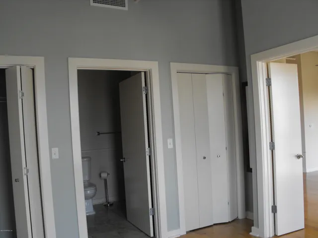 a view of a dinning table and chairs in the patio