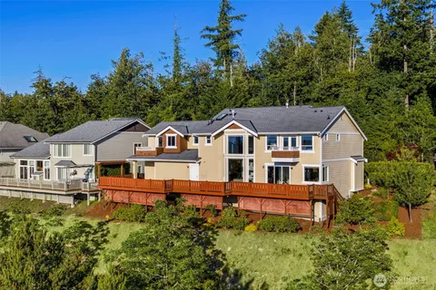 $1,295,000 | 16717 Southeast 168th Terrace, Renton, WA 98058