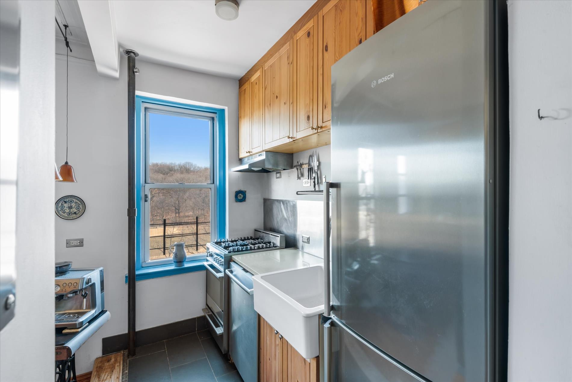 585 West 214th Street, Unit 6AB Manhattan, NY 10034 - Photo 11 of 21