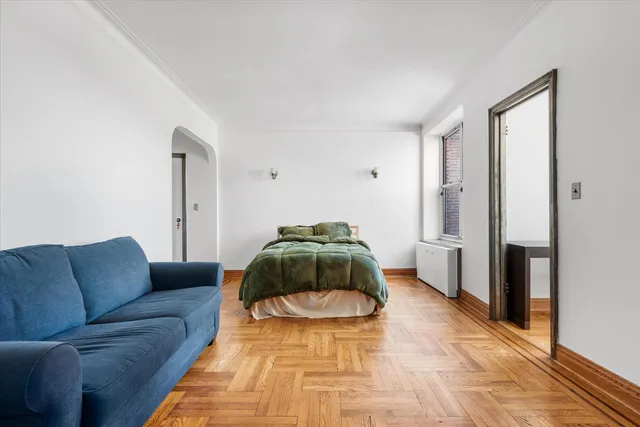 $772,900 | 585 West 214th Street, Unit 6AB | Inwood