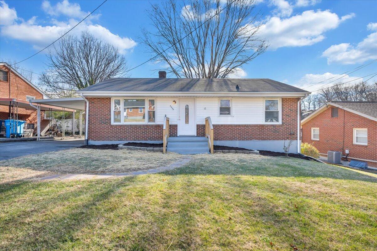 4948 Pomeroy Road Northwest Roanoke, VA 24017 - Photo 1 of 40 01-MIB08128