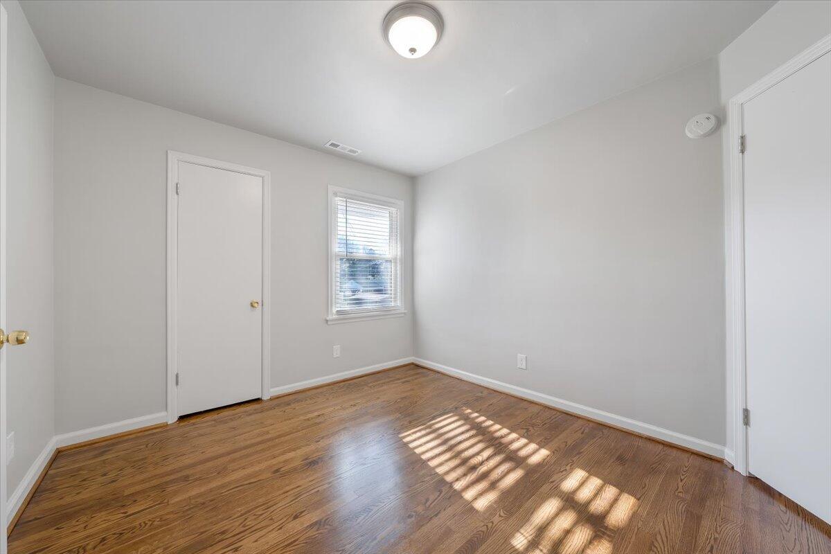 4948 Pomeroy Road Northwest Roanoke, VA 24017 - Photo 10 of 40 10-MIB08041