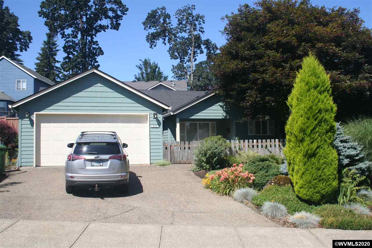 219 Sweden Cl Cl, Unit CL Silverton, OR 97381 - Photo 1 of 40