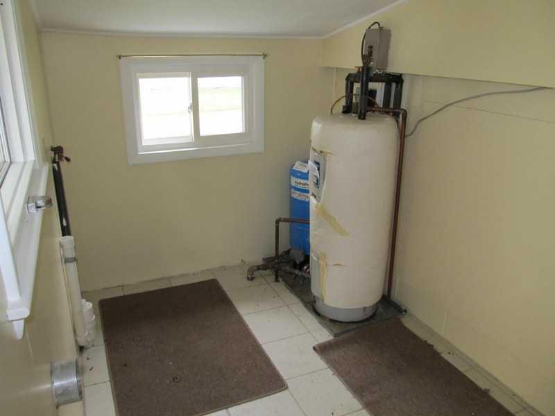 28 Overlook Road Windham, ME 04062 - Photo 12 of 15 Other. Mud Room