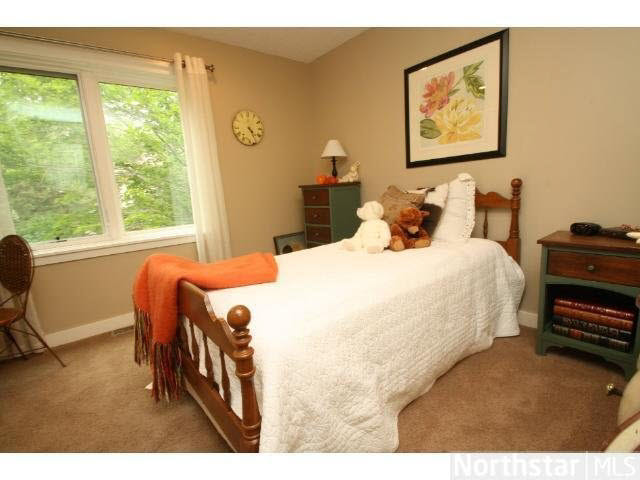 7984 Island Road Eden Prairie, MN 55347 - Photo 13 of 17