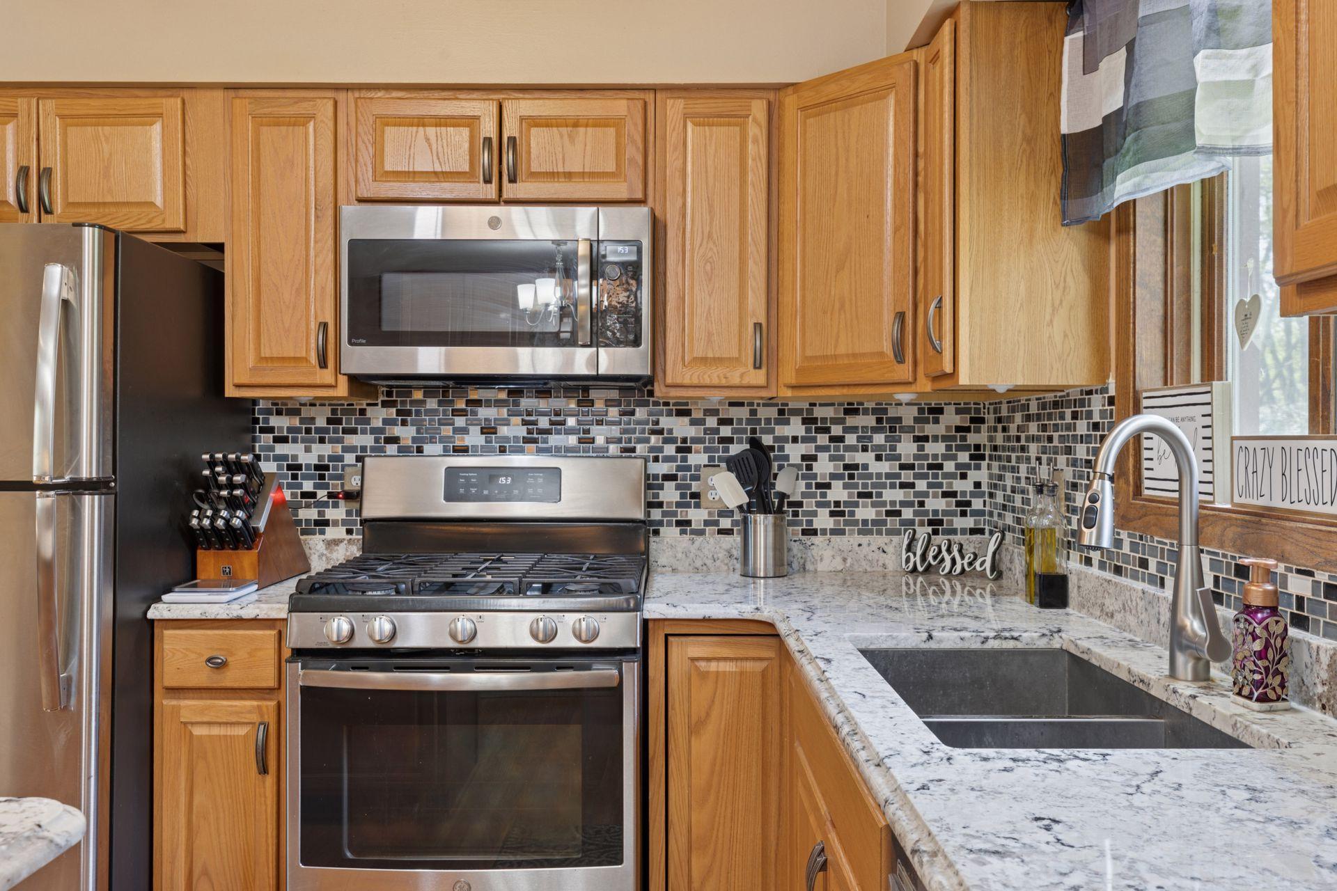 9217 West River Road Brooklyn Park, MN 55444 - Photo 12 of 69