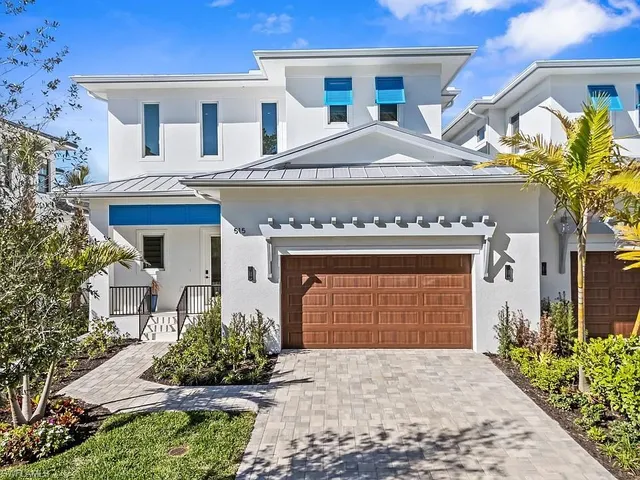 $4,978,000 | 515 91st Avenue North, Naples, FL 34108