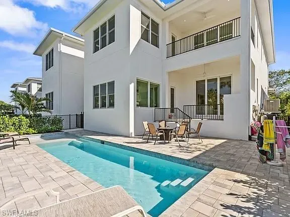 $4,978,000 | 515 91st Avenue North, Naples, FL 34108