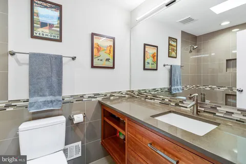 $1,495,000 | 8004 Park Overlook Drive, Bethesda, MD 20817