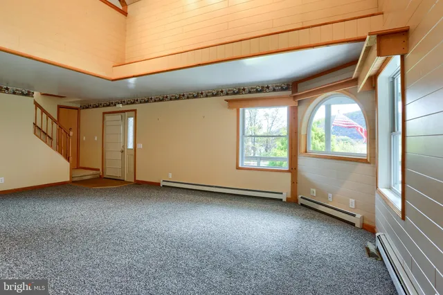 a view of a storage & utility room