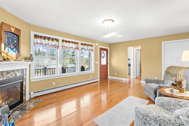 $695,000 | 10 Pacific Drive, Dover, NH 03820