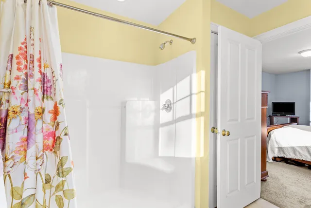 $695,000 | 10 Pacific Drive, Dover, NH 03820