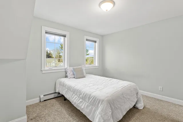 $695,000 | 10 Pacific Drive, Dover, NH 03820