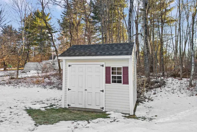 $695,000 | 10 Pacific Drive, Dover, NH 03820
