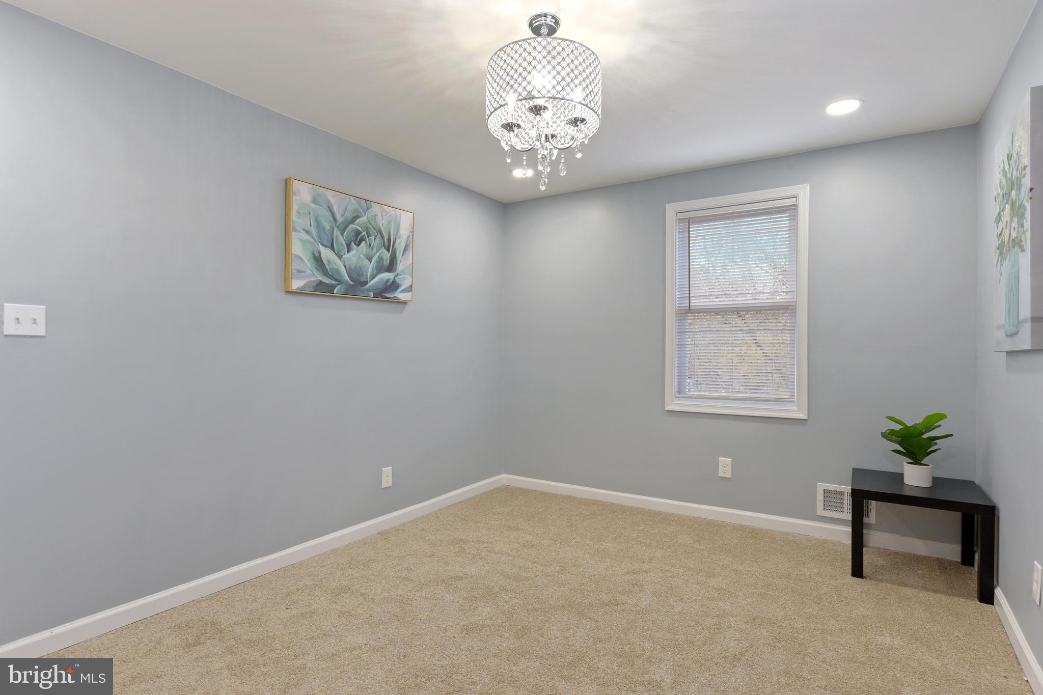 433 South Wickham Road Baltimore, MD 21229 - Photo 16 of 26