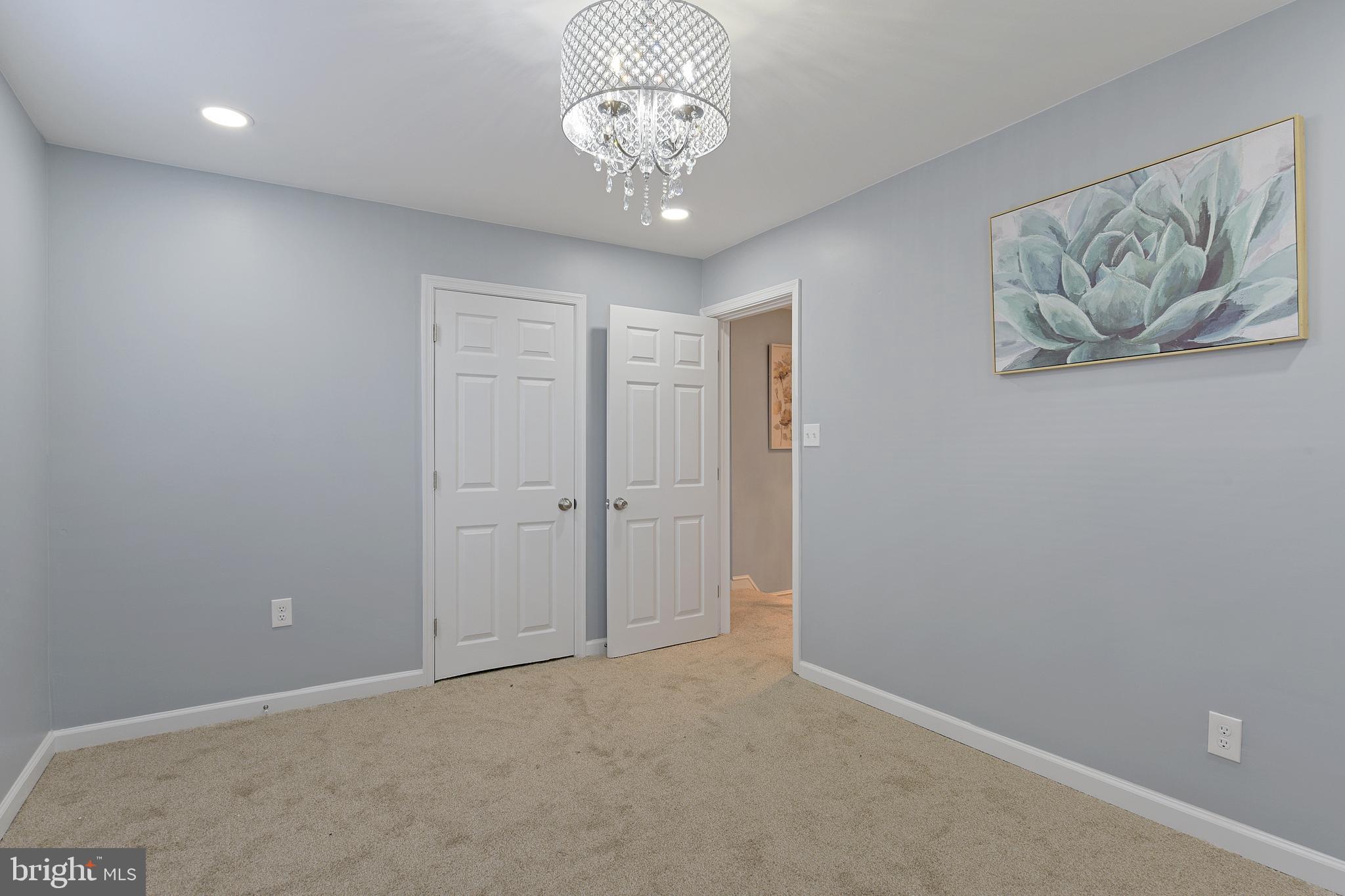 433 South Wickham Road Baltimore, MD 21229 - Photo 17 of 26