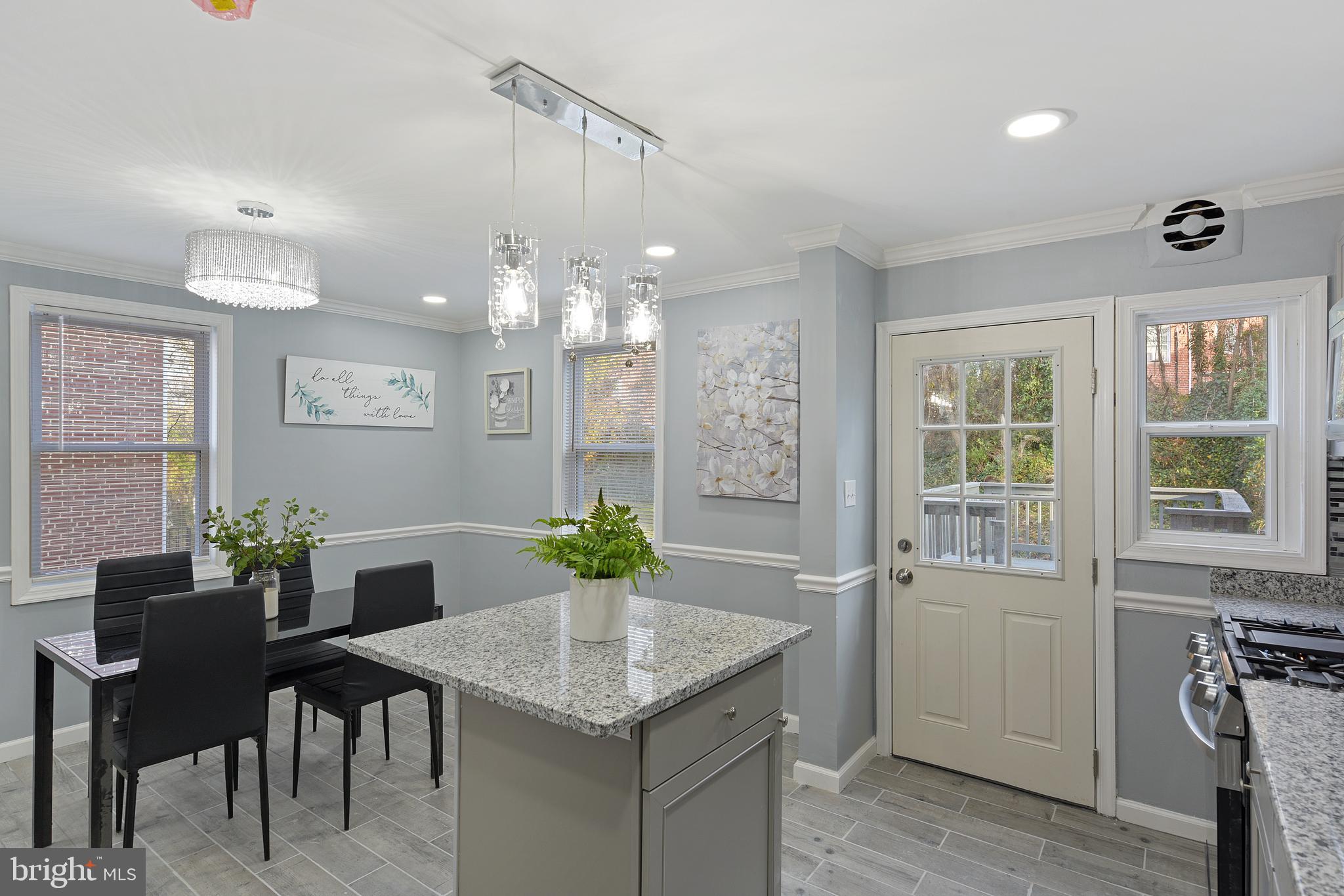 433 South Wickham Road Baltimore, MD 21229 - Photo 7 of 26