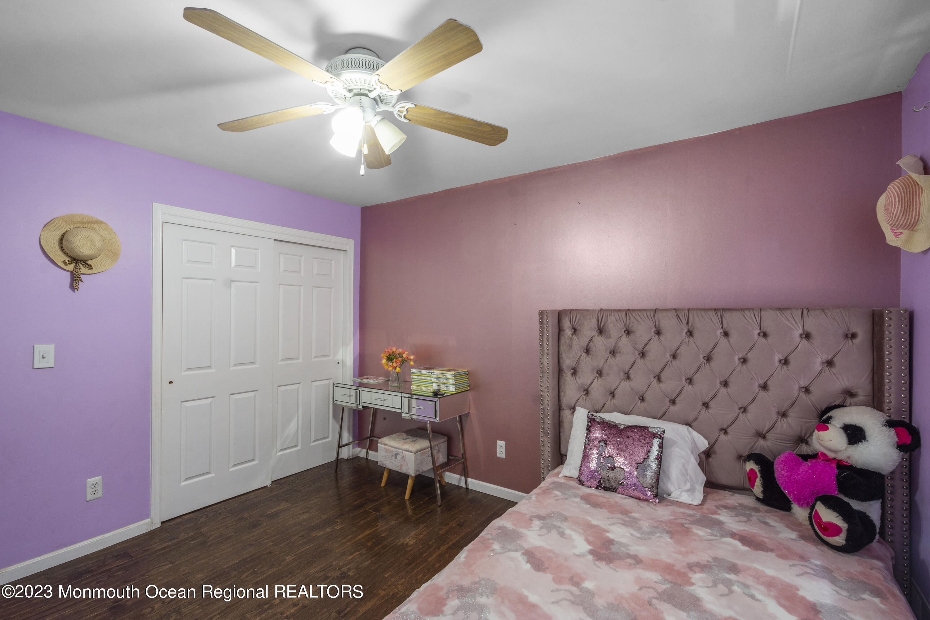 758 Anderson Road Jackson, NJ 08527 - Photo 28 of 35 a bedroom with furniture and a chair