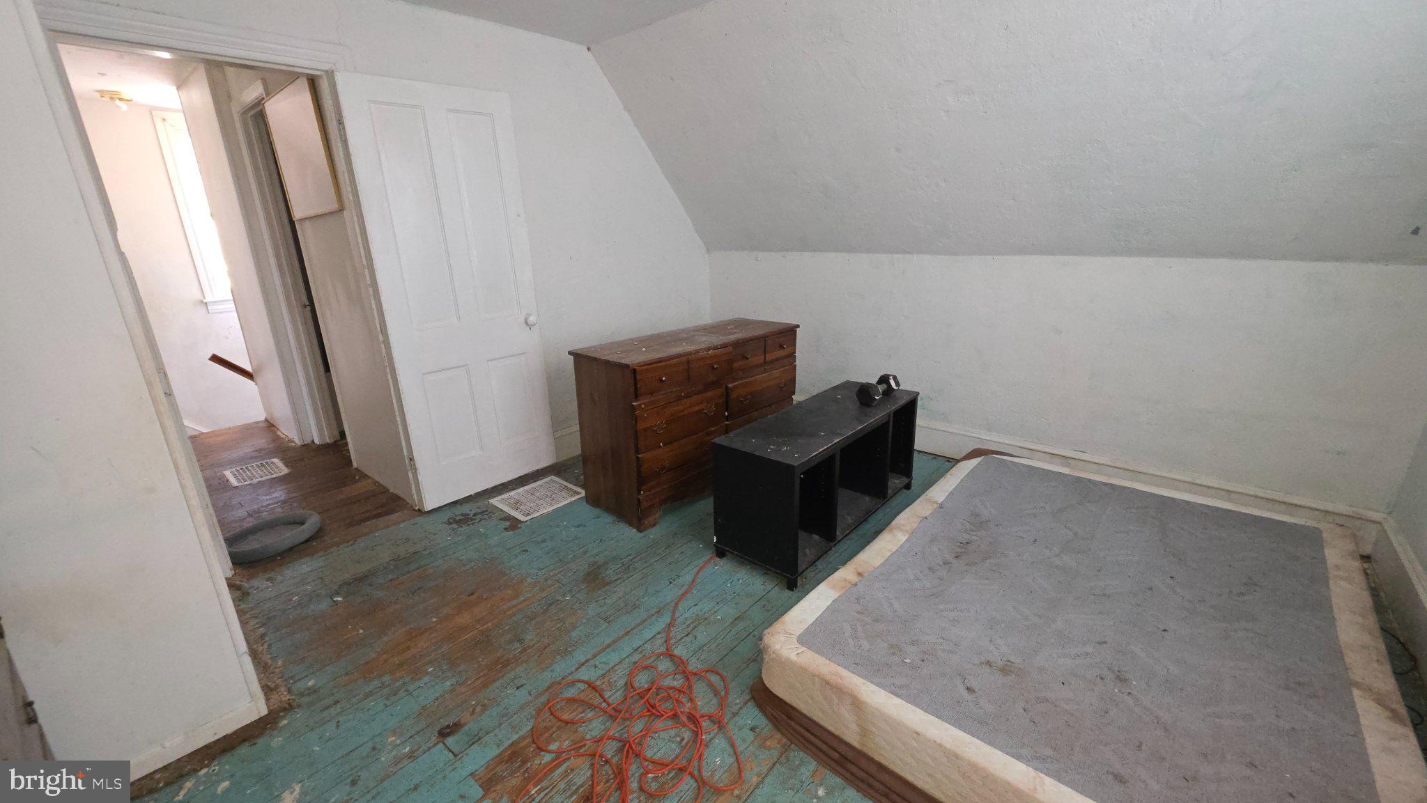 917 Baltimore Street Hanover, PA 17331 - Photo 15 of 19 Spacious room with potential charm.