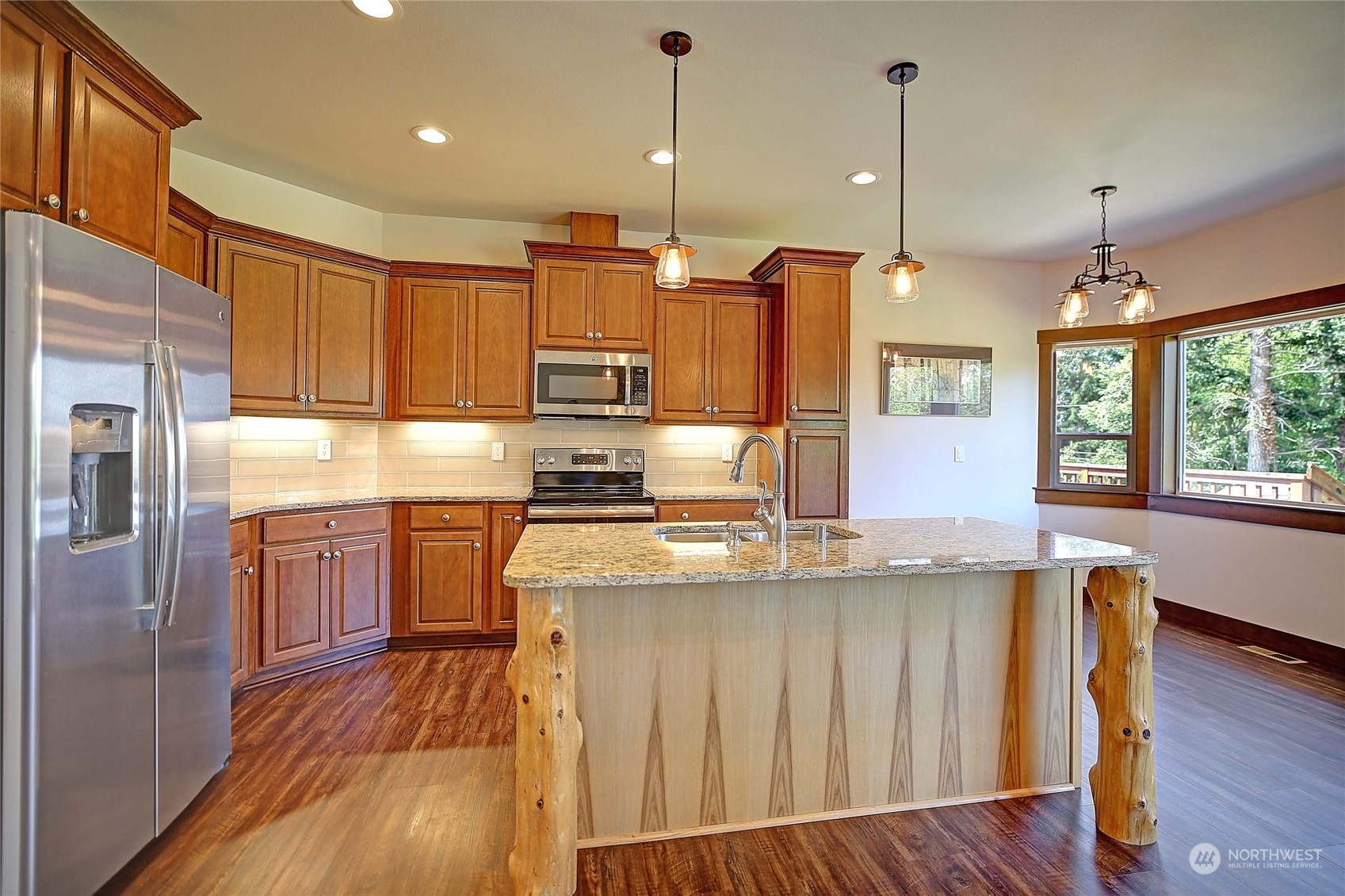 545 Rozeway Place Camano Island, WA 98282 - Photo 12 of 40 Gallery Image 12