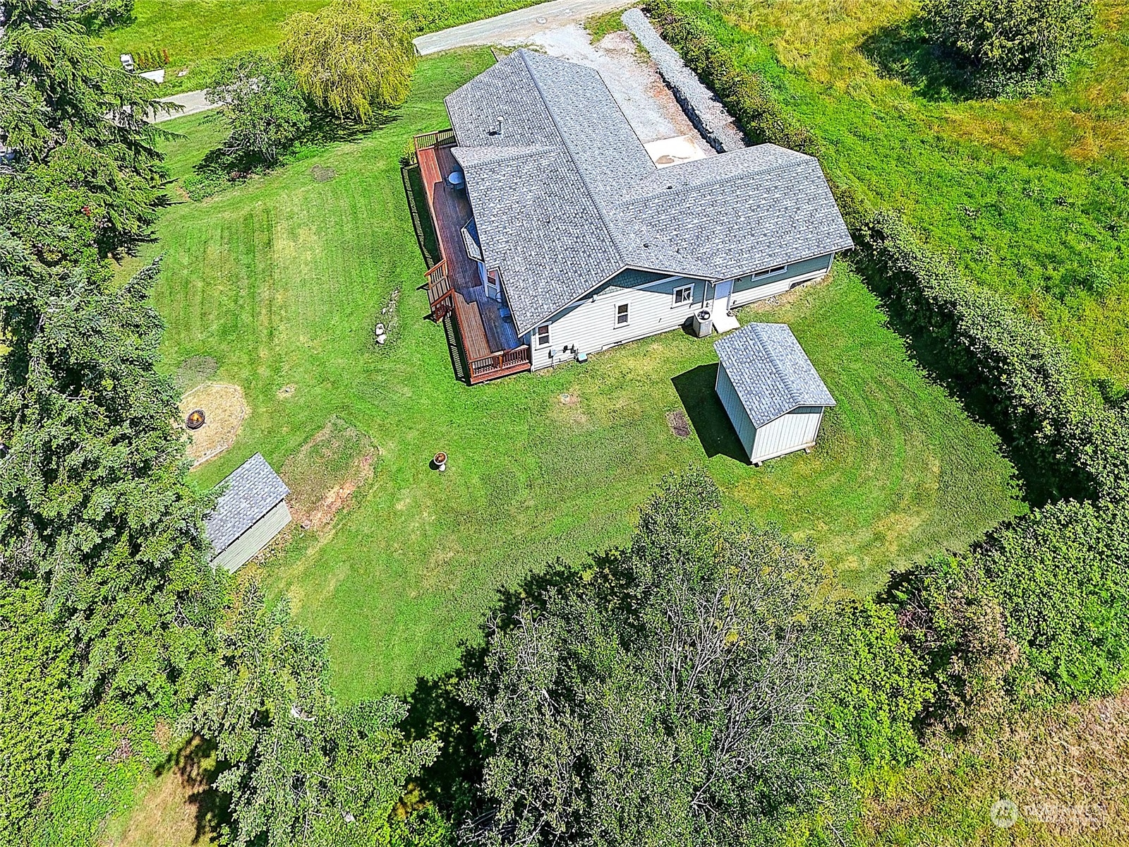 545 Rozeway Place Camano Island, WA 98282 - Photo 36 of 40 Gallery Image 36