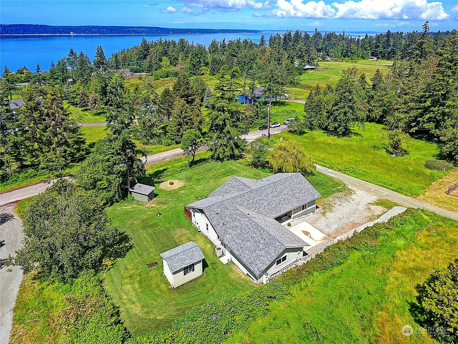545 Rozeway Place Camano Island, WA 98282 - Photo 5 of 40 Gallery Image 5