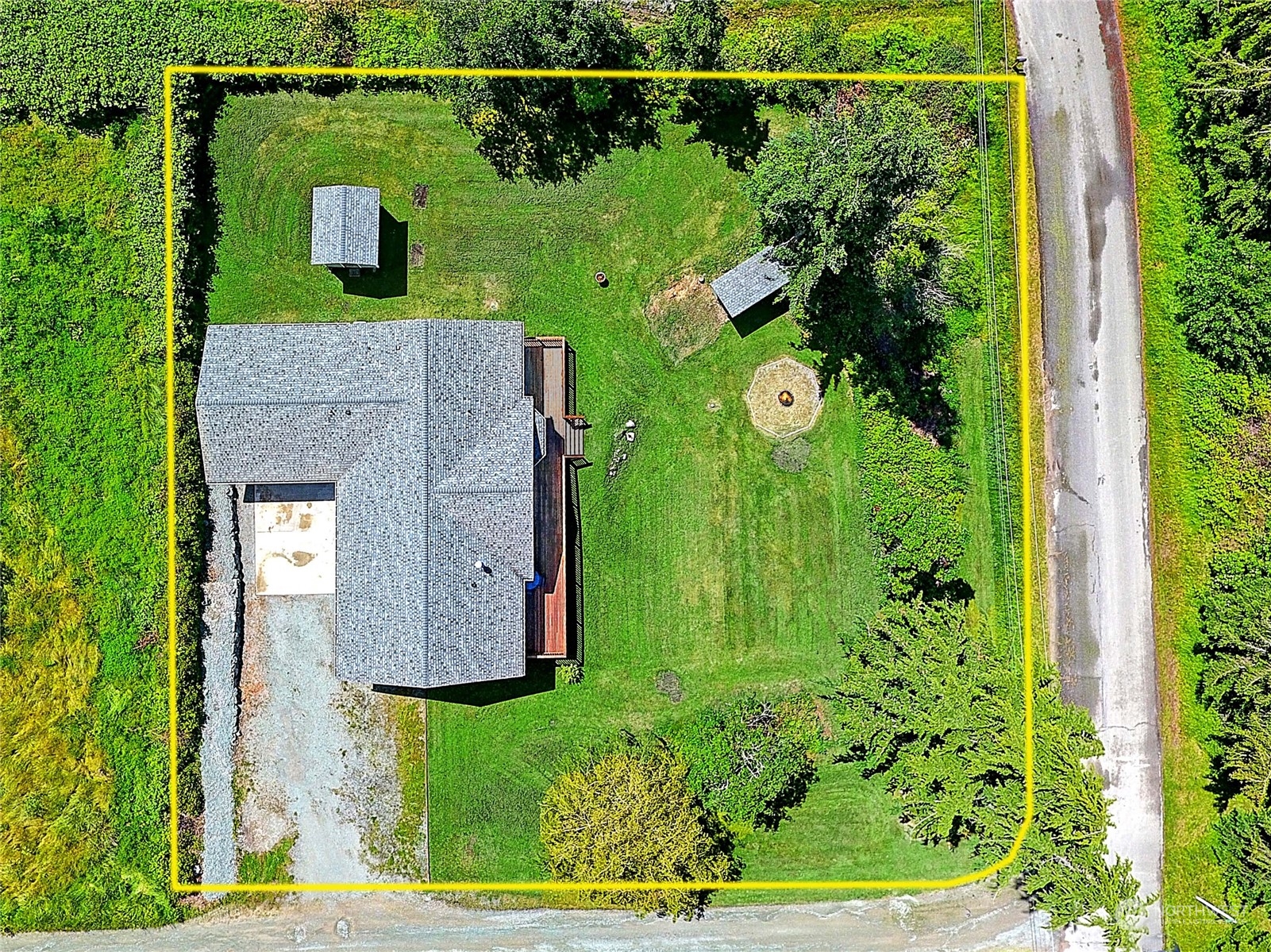 545 Rozeway Place Camano Island, WA 98282 - Photo 6 of 40 Gallery Image 6