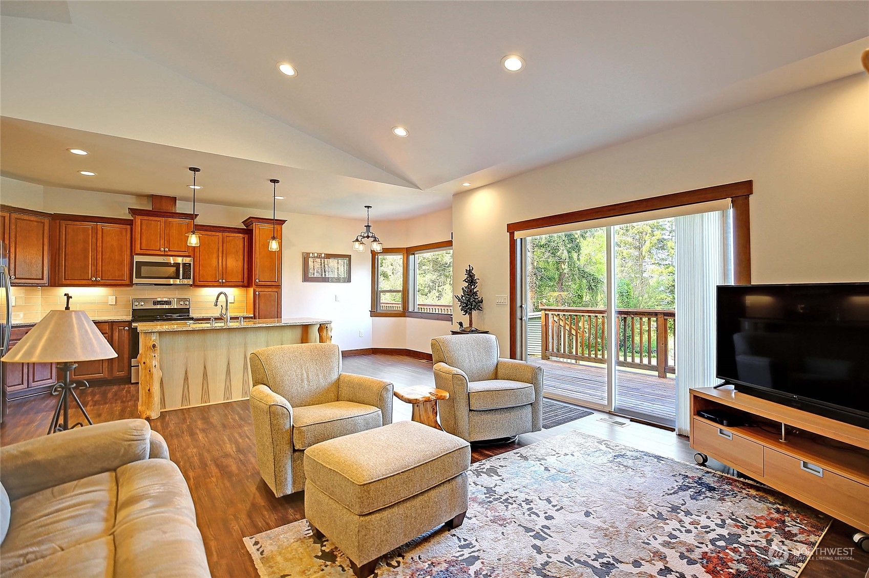 545 Rozeway Place Camano Island, WA 98282 - Photo 10 of 40 Gallery Image 10