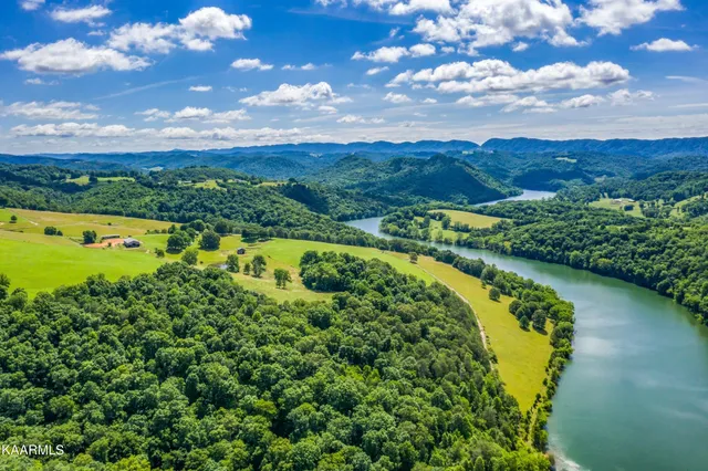 $4,860,000 | 745 Ronald Holt Lane, Tazewell, TN 37879