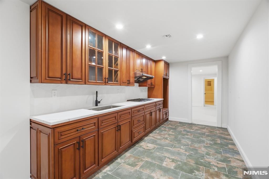 207 Union Street Montclair, NJ 07042 - Photo 43 of 48