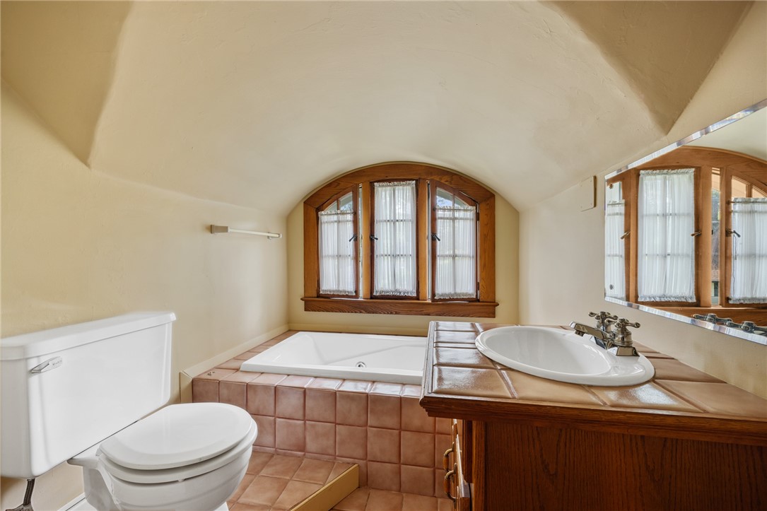 156 Windemere Road Rochester, NY 14610 - Photo 39 of 49 Gallery Image 39