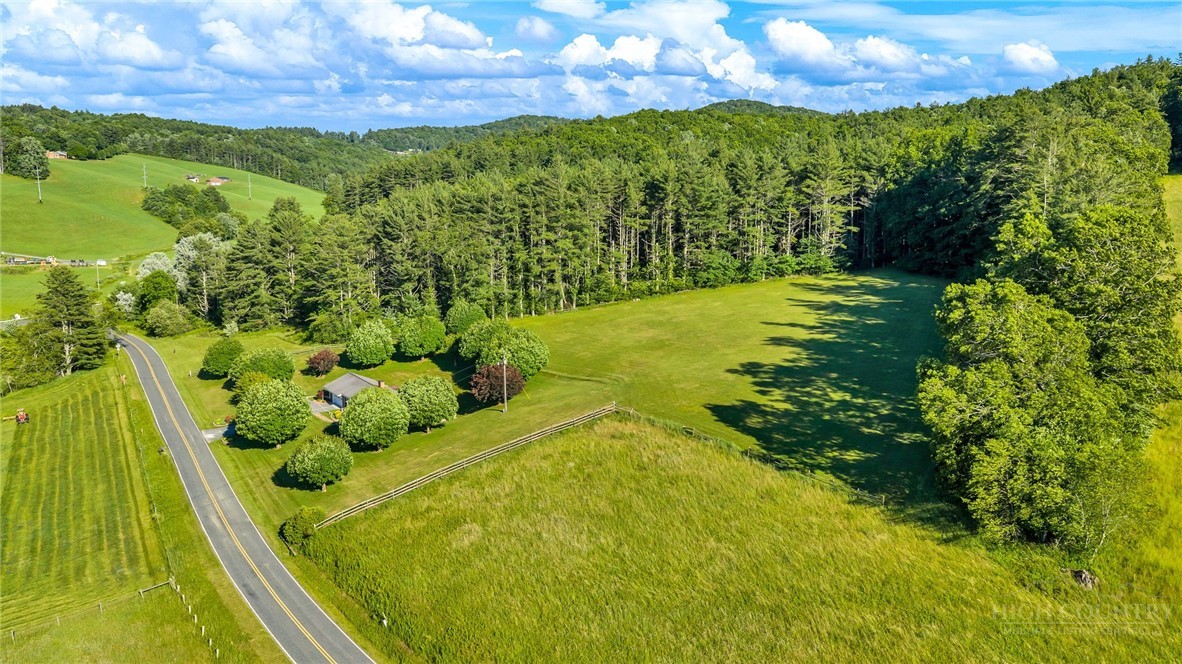201 Reno Road West Jefferson, NC 28694 - Photo 9 of 45