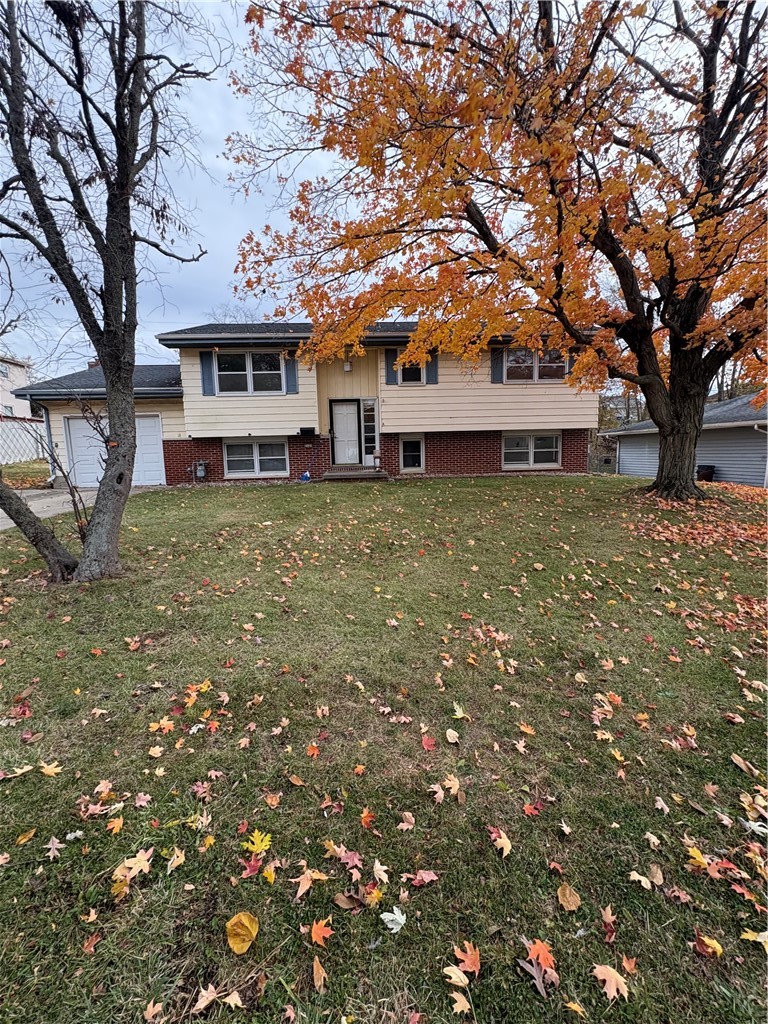 2124 North Home Park Avenue Decatur, IL 62526 - Photo 1 of 18