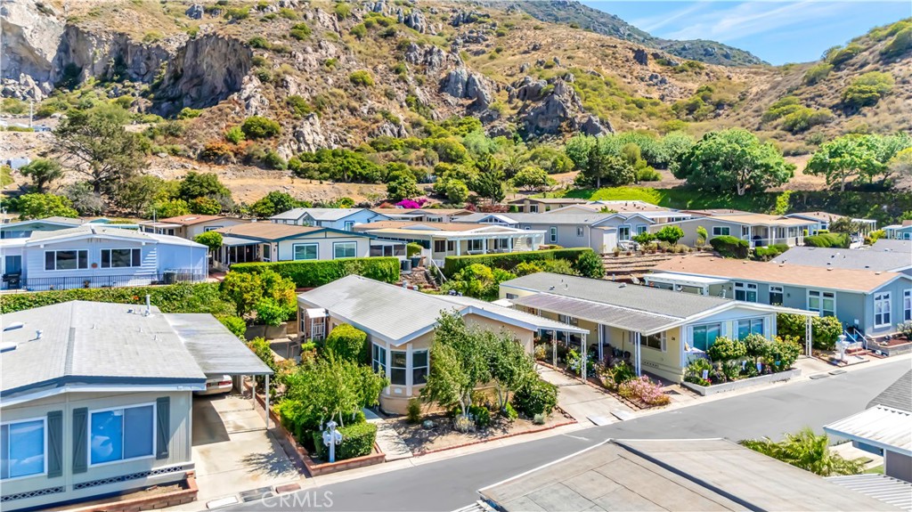 24 Gitana Avenue, Unit 164 Camarillo, CA 93012 - Photo 39 of 52 an aerial view of multiple houses with a yard