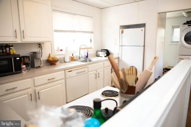 a view of house with outdoor space