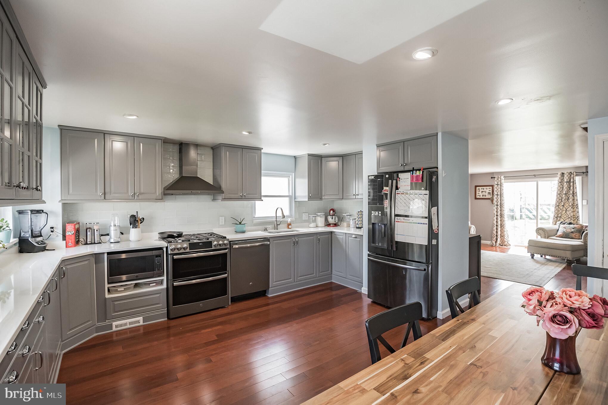 2818 Chase Road Philadelphia, PA 19152 - Photo 12 of 25 Gallery Image 12