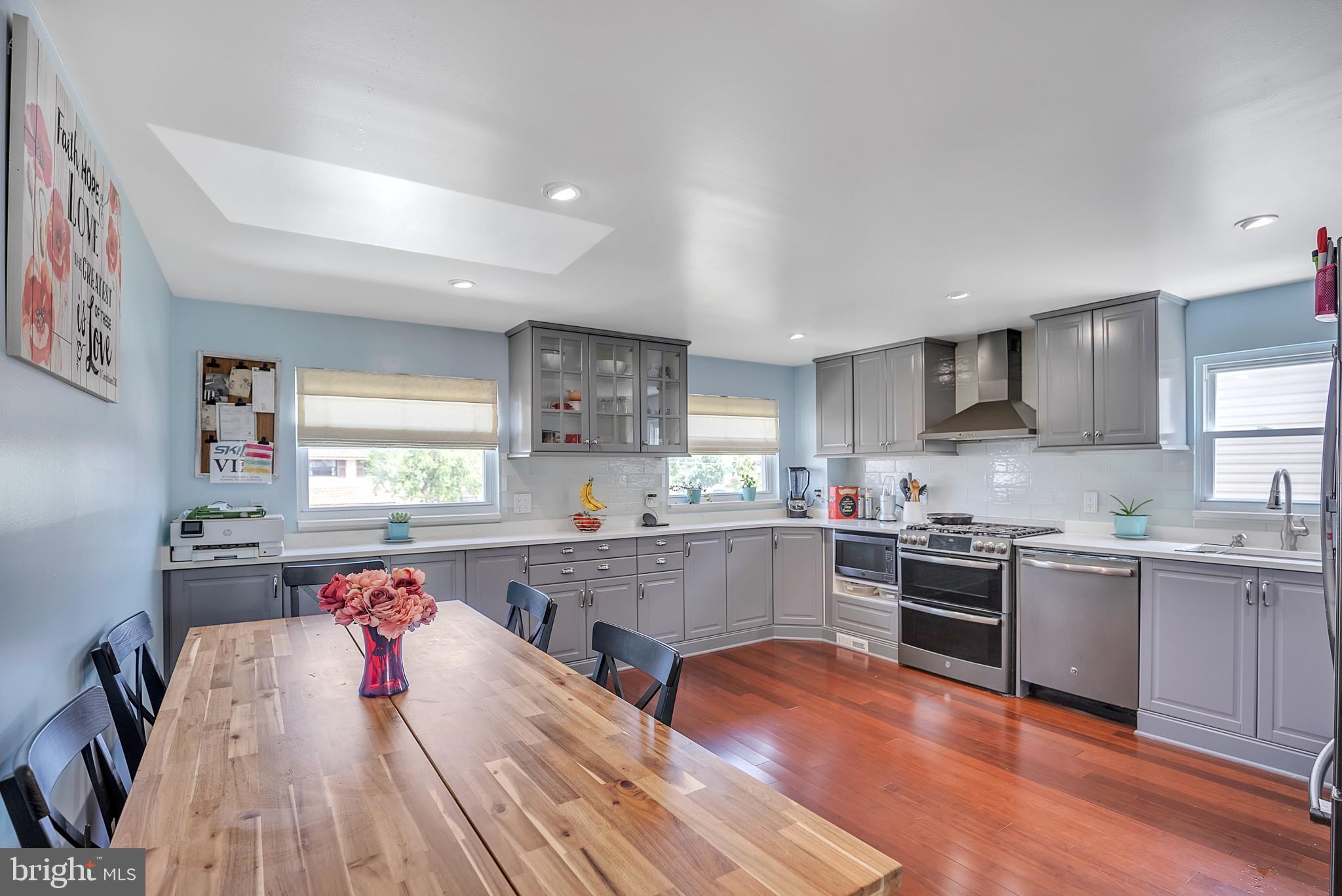 2818 Chase Road Philadelphia, PA 19152 - Photo 13 of 25 Gallery Image 13