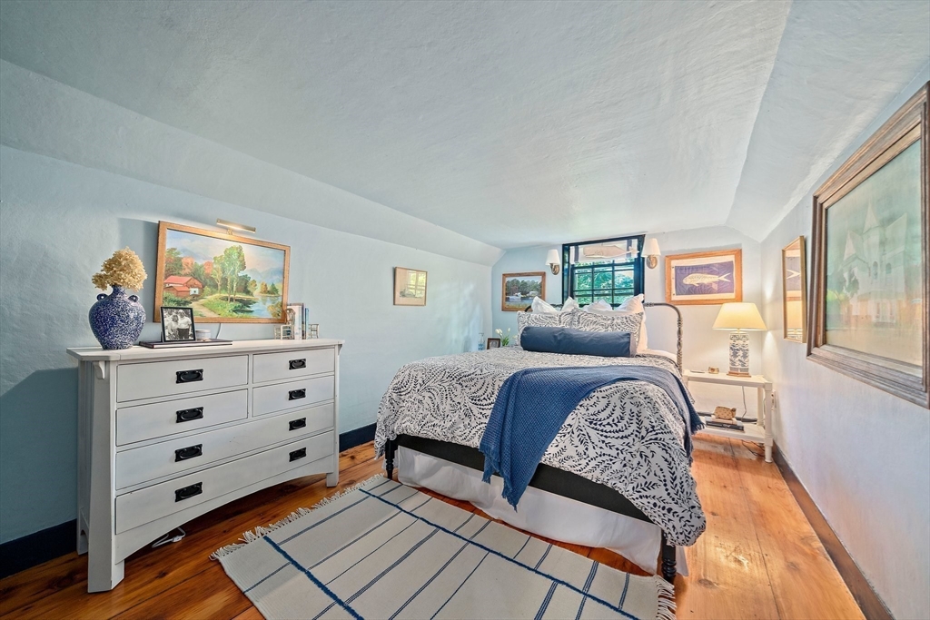 583 Main Street Hingham, MA 02043 - Photo 19 of 39