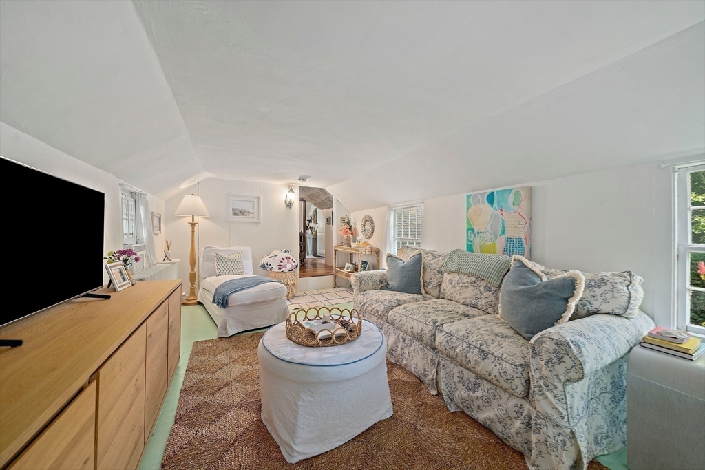 583 Main Street Hingham, MA 02043 - Photo 22 of 39