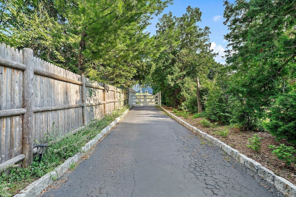 583 Main Street Hingham, MA 02043 - Photo 36 of 39