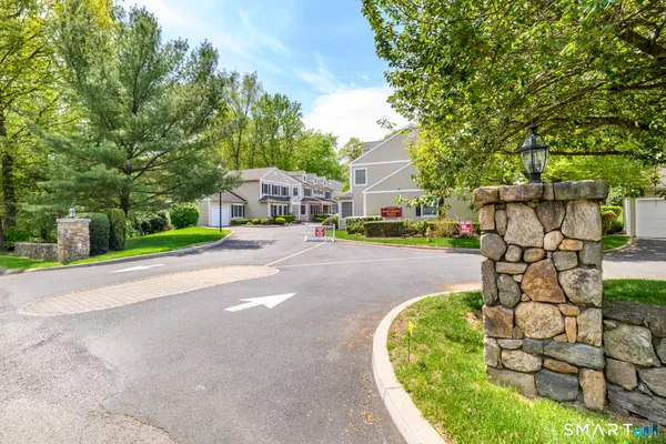 $530,000 | 54 Redspire Court, Unit 54, Trumbull, CT 06611