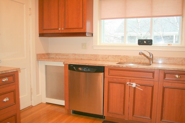 21 Emerson Road, Unit 2 Winthrop, MA 02152 - Photo 9 of 19 Gallery Image 9