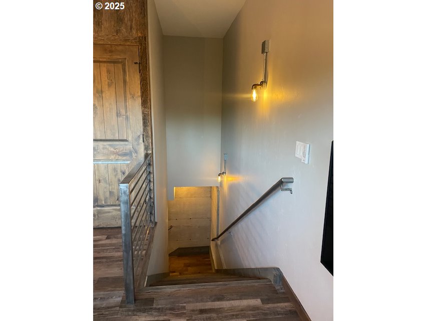 19476 Southwest Century Drive Bend, OR 97702 - Photo 35 of 44