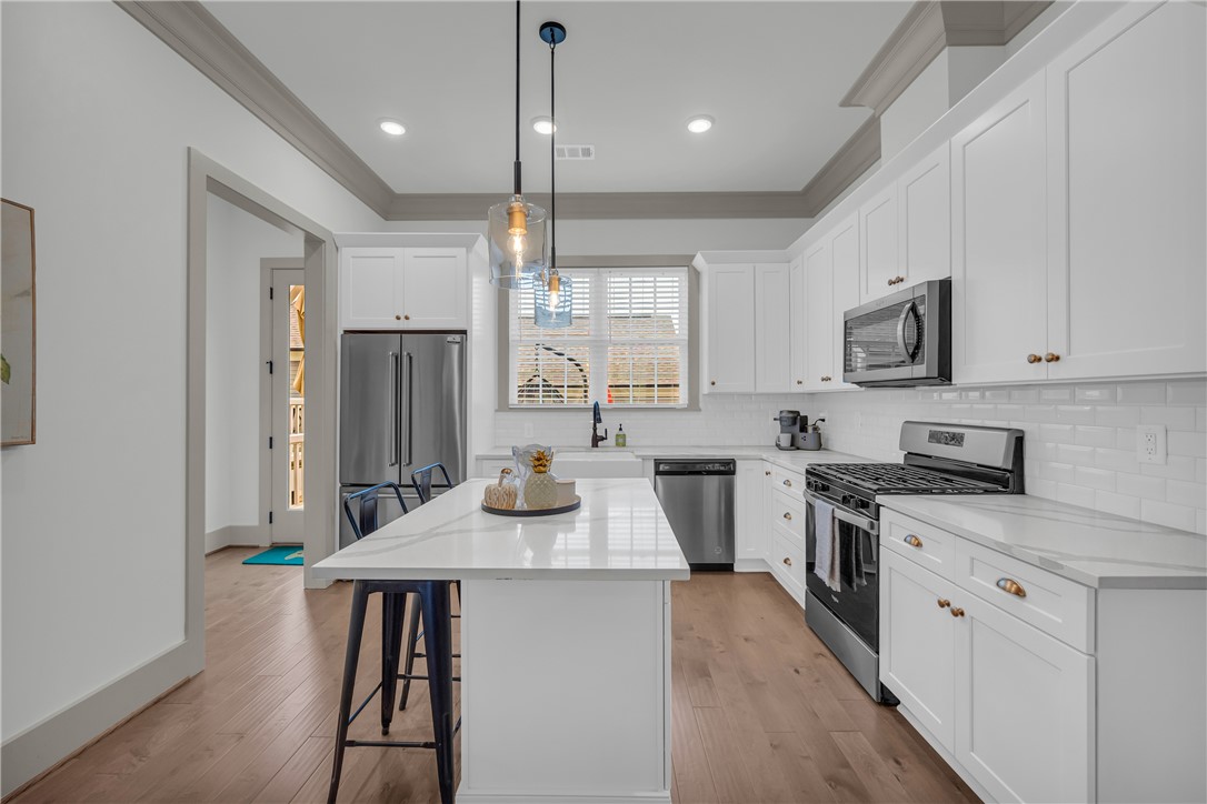 190 Thomas Green Boulevard Clemson, SC 29631 - Photo 15 of 50