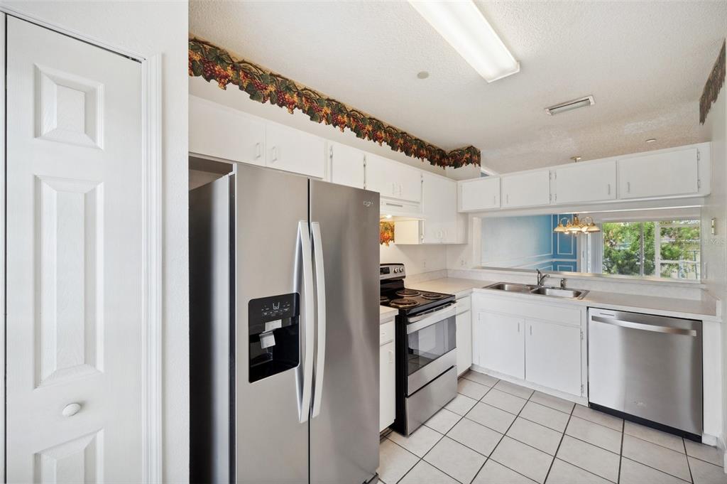 233 Countryside Key Boulevard Oldsmar, FL 34677 - Photo 18 of 67 Gallery Image 18