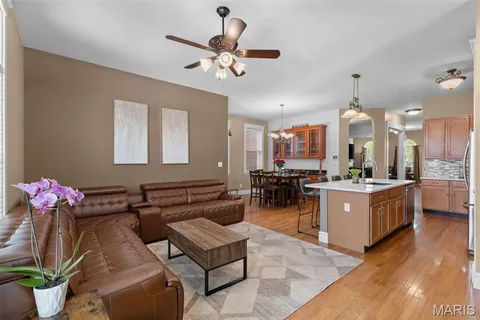 $430,000 | 3923 McRee Avenue, St. Louis, MO 63110