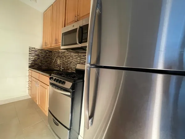 $1,737 | 1824 North Lincoln Park West, Unit 306, Chicago, IL 60614