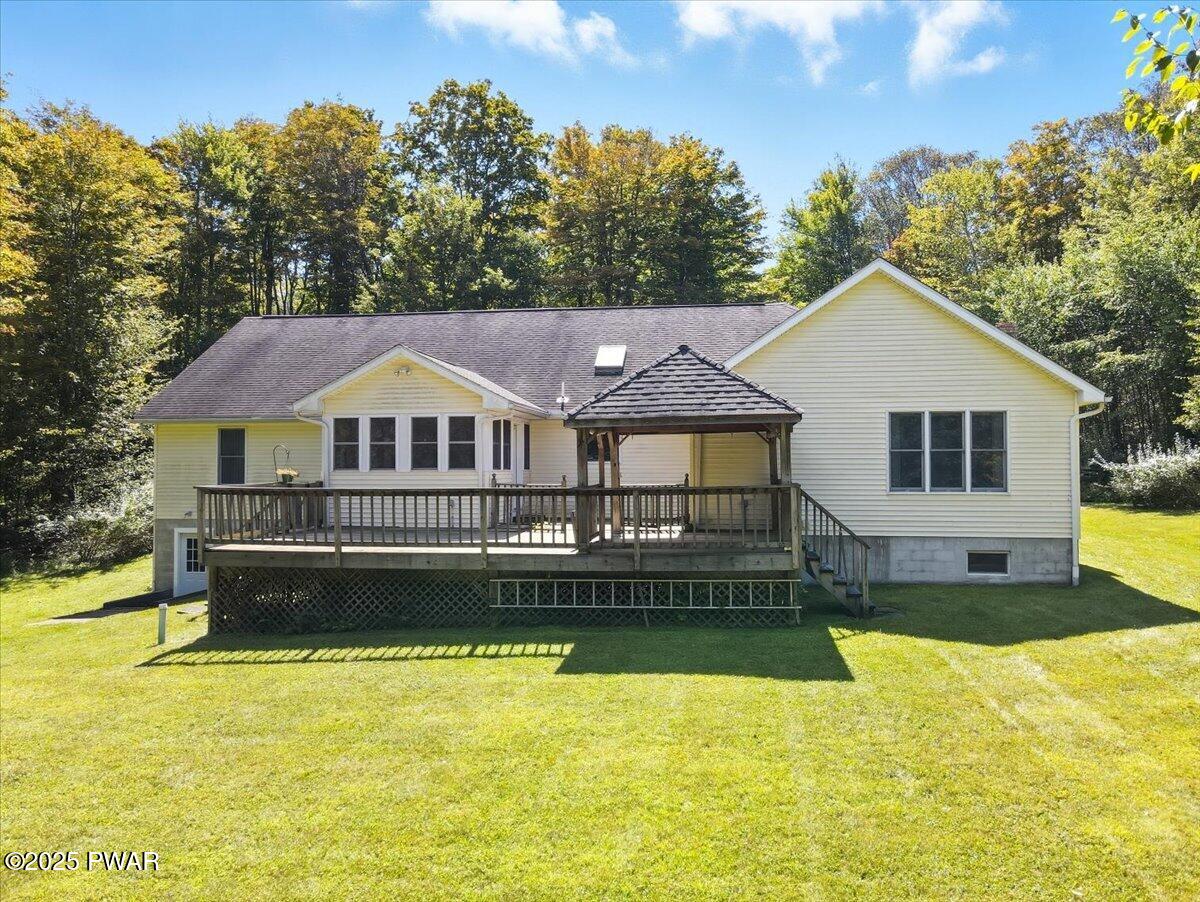 127 Huckleberry Road Newfoundland, PA 18445 - Photo 36 of 40