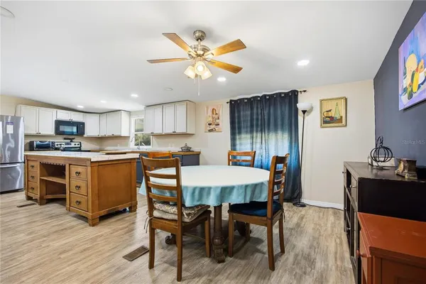 $235,000 | 636 Union Avenue, Interlachen, FL 32148