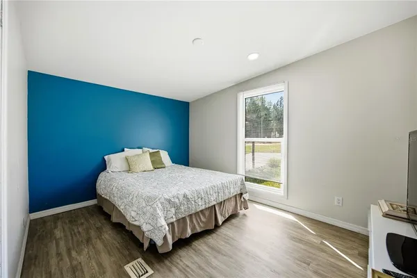 $235,000 | 636 Union Avenue, Interlachen, FL 32148